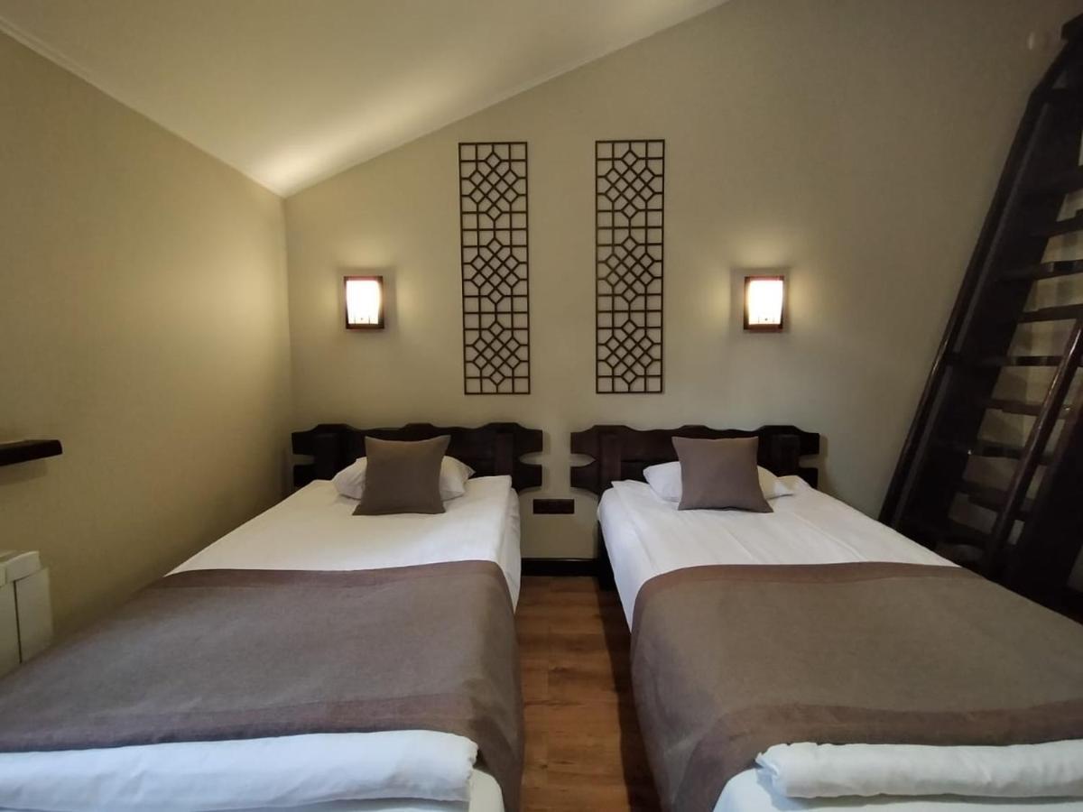 Saraishyq Hotel Almaty Bagian luar foto