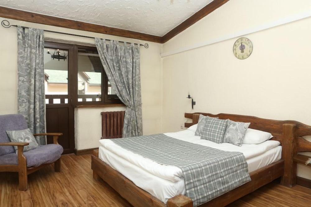 Saraishyq Hotel Almaty Ruang foto