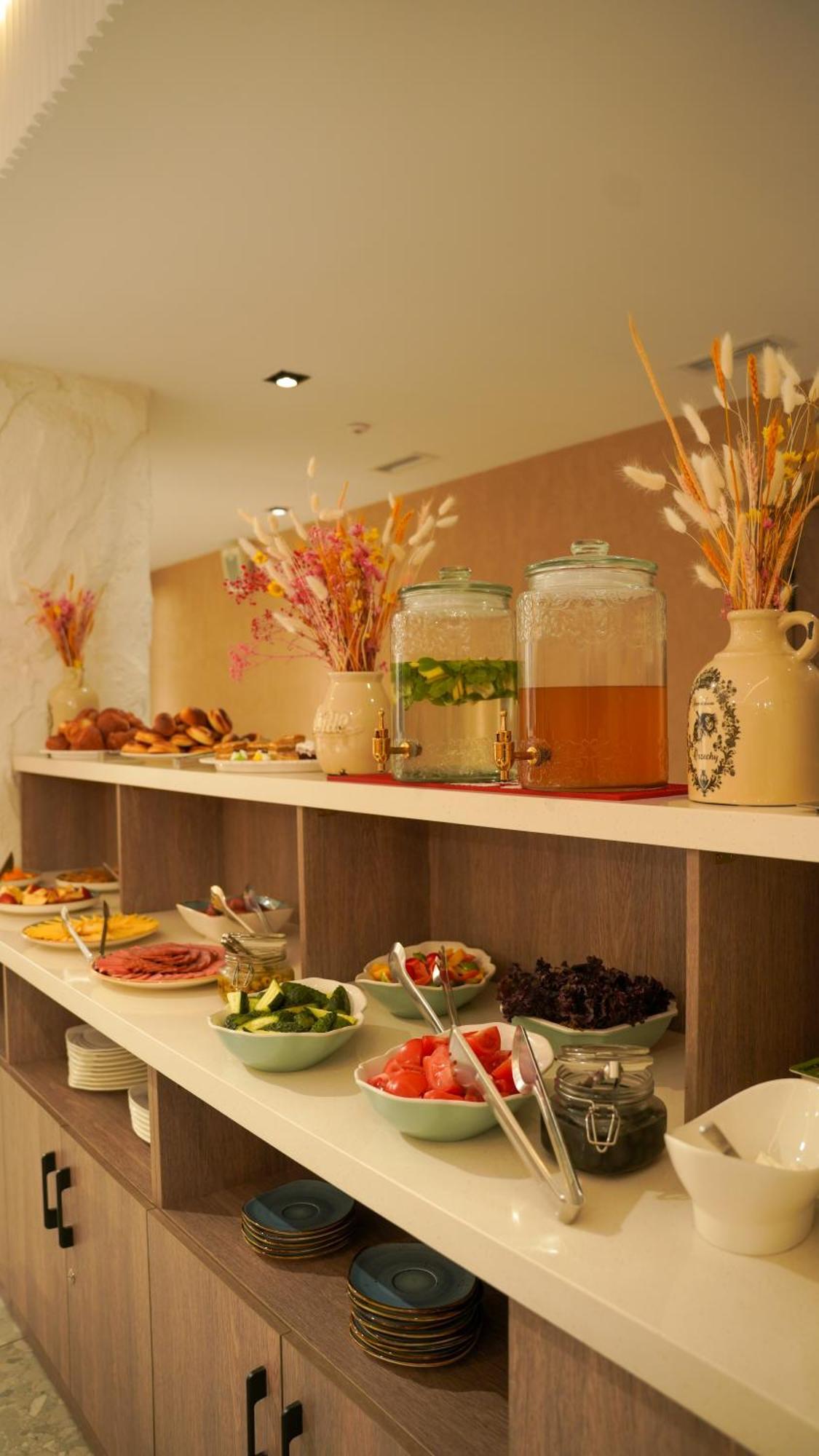 Saraishyq Hotel Almaty Bagian luar foto