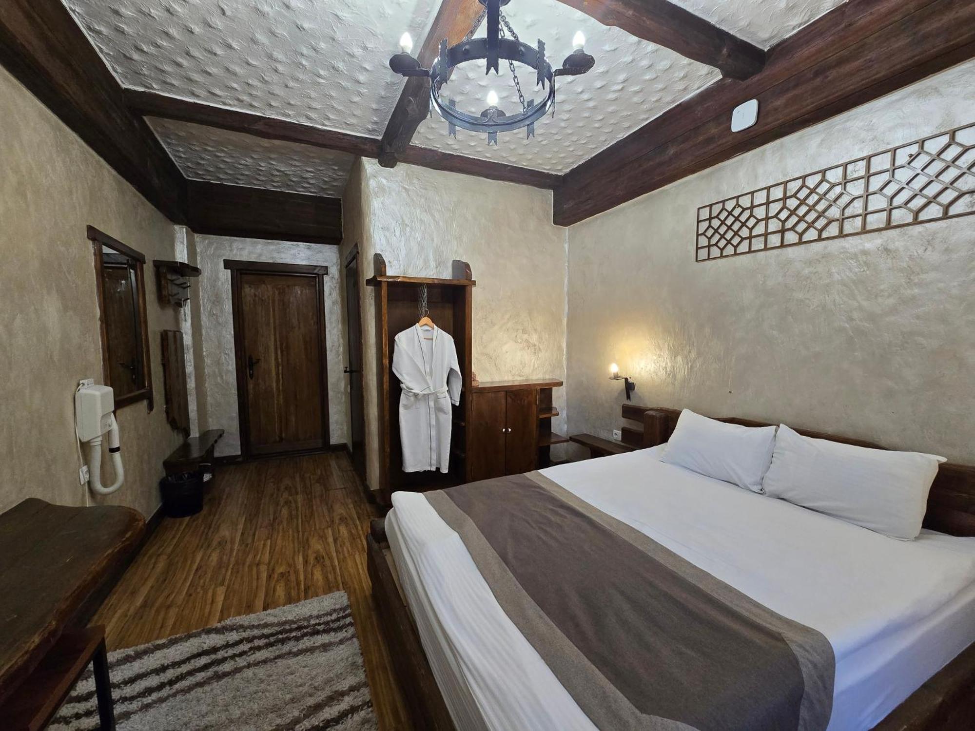 Saraishyq Hotel Almaty Bagian luar foto